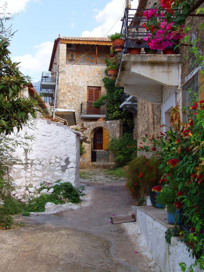Ferienwohnung Kastro Aggeliki Kardhamili Exterior foto
