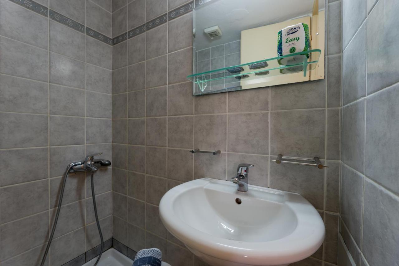 Ferienwohnung Kastro Aggeliki Kardhamili Exterior foto