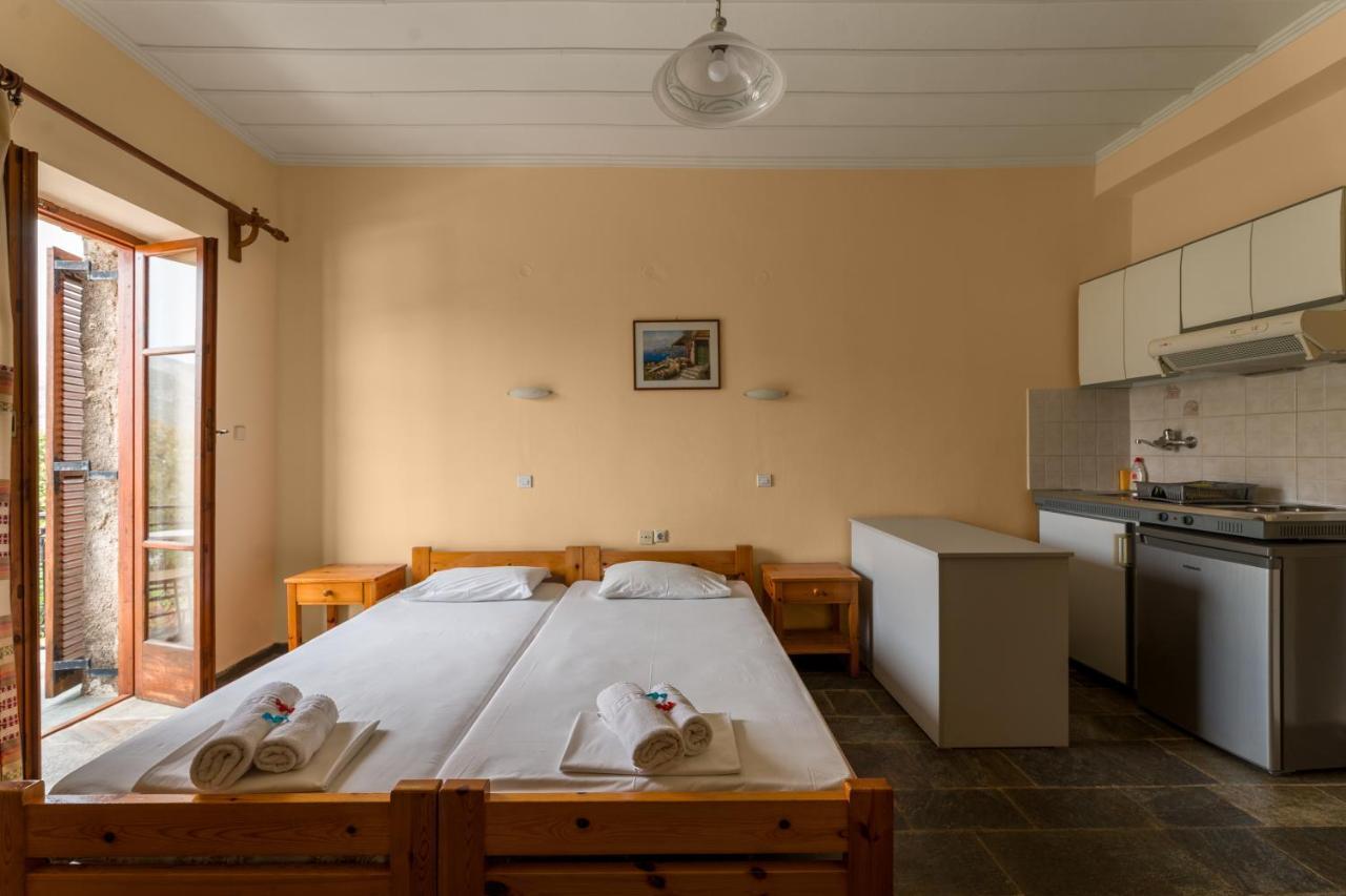 Ferienwohnung Kastro Aggeliki Kardhamili Exterior foto