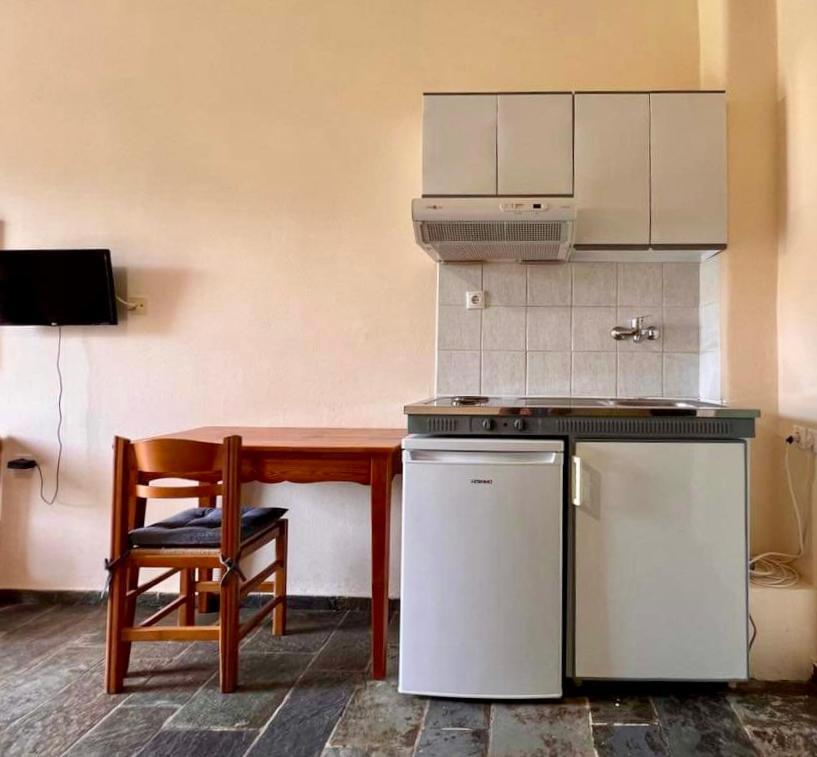 Ferienwohnung Kastro Aggeliki Kardhamili Exterior foto