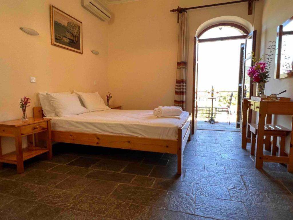 Ferienwohnung Kastro Aggeliki Kardhamili Exterior foto